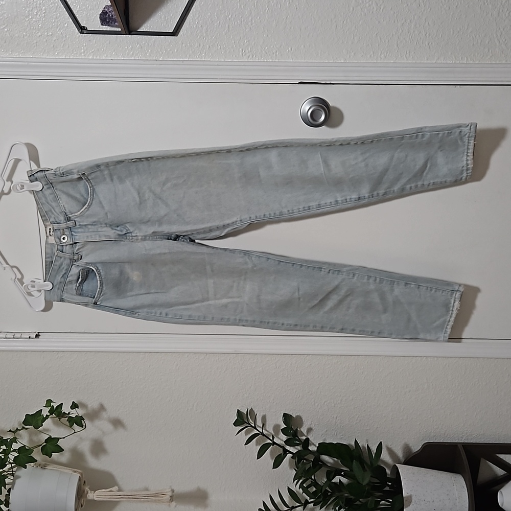 Cotton:on Mom Jean Size 4 faded Denim